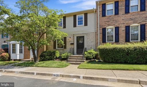 9635 Lindenbrook St, Fairfax, VA 22031-1133, United States - Photo 1