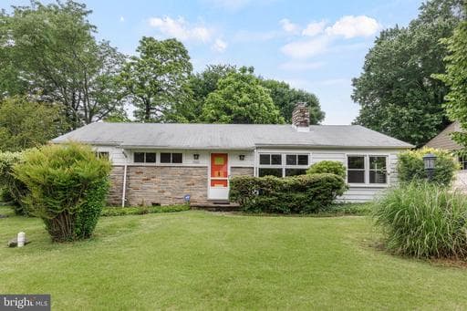 7500 ROCKSHAM DRIVE - Photo 1