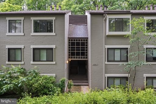 11721 KARBON HILL COURT 201 - Photo 1