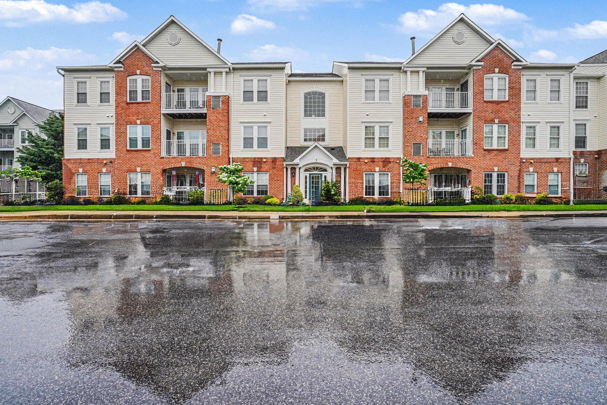 3 Brook Farm Ct, Perry Hall, MD 21128-9053, United States - Photo 1