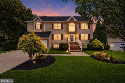 8107 SAGAMORE WAY - Photo 1