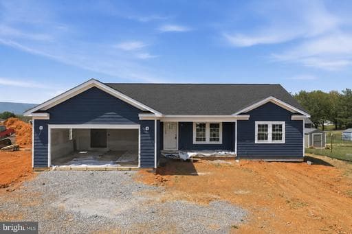114 ARTHUR LANE - Photo 1