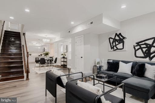 2911 FREDERICK AVENUE - Photo 1