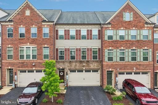 7825 OTTERBEIN WAY - Photo 1