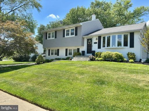 1036 JAMIESON ROAD - Photo 1