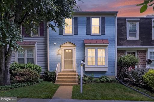 7451 HATHERLEIGH COURT - Photo 1