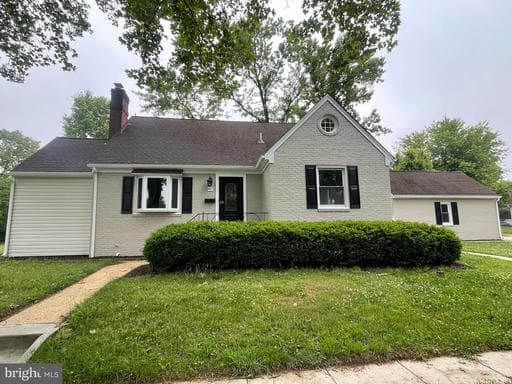 401 FOREST VIEW - Photo 1
