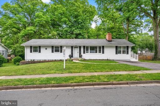 309 FERNWOOD DRIVE - Photo 1