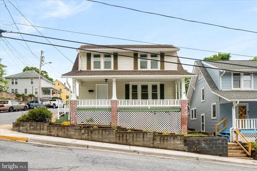 218 N DELAWARE AVENUE - Photo 1