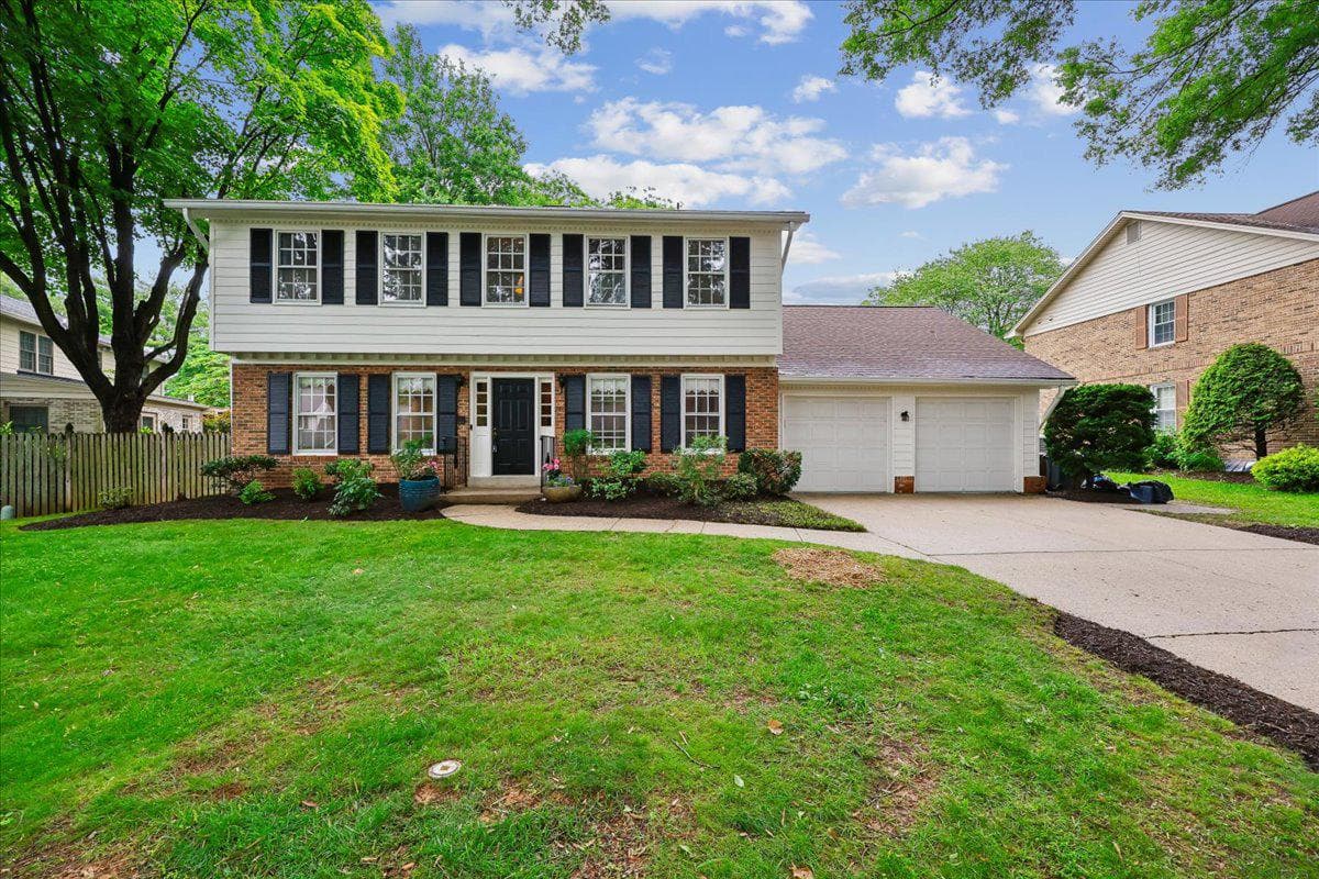 16 Fairwood Ct, Rockville, MD 20850-3005, United States - Photo 1