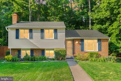 8494 SUMMER BREEZE LANE - Photo 1