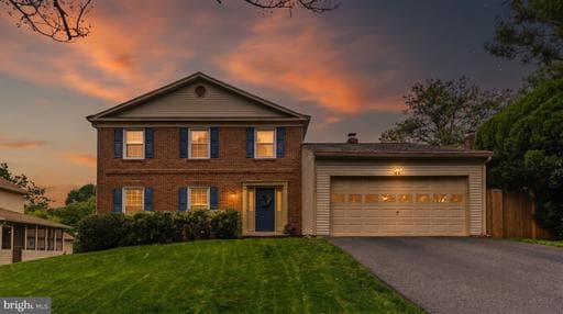 1728 MAYFAIR PLACE - Photo 1