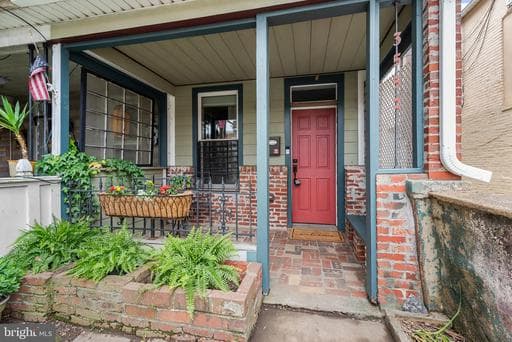 3552 ROLAND AVENUE - Photo 1
