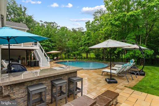 9801 THOROUGHBRED ROAD - Photo 1