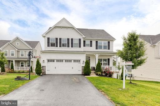 6003 VALENTINE WAY - Photo 1
