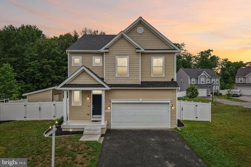 8202 REECEWOOD DRIVE - Photo 1
