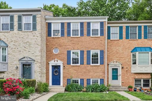 11358 CROMWELL COURT