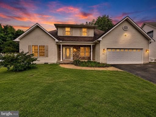 1024 AVALON COURT - Photo 1