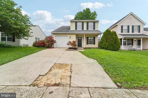 1215 ASHMEAD SQUARE - Photo 1