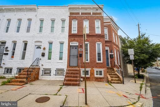 1202 W CROSS STREET - Photo 1