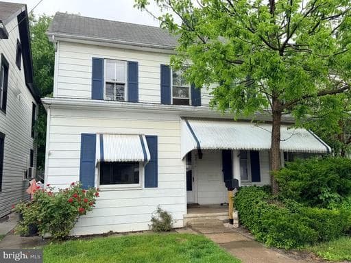 621 FREDERICK STREET - Photo 1