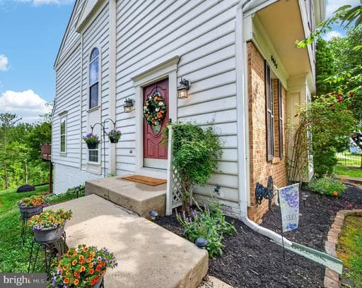 4484 COLE FARM ROAD - Photo 1