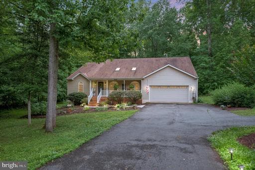 2402 PKWY LOCUST GROVE VA 22508 - Photo 1