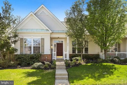9502 MOONEN BAY LANE - Photo 1