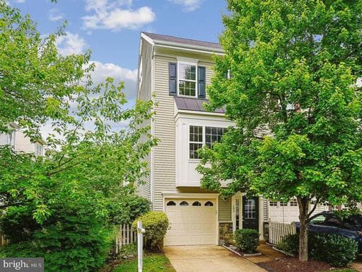 103 MEADOWS LANE - Photo 1