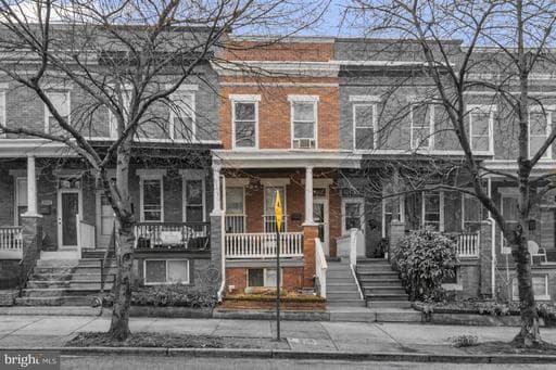 3030 BARCLAY STREET - Photo 1