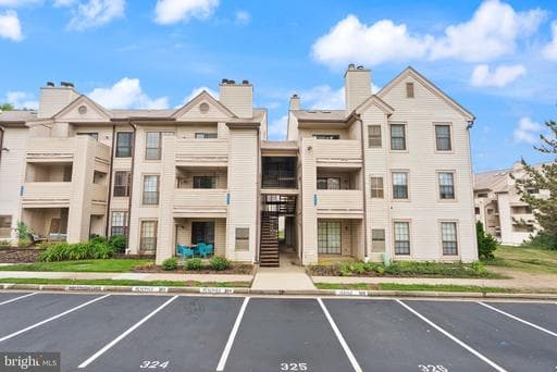 6955 Mary Caroline Cir, Alexandria, VA 22310-4919, United States