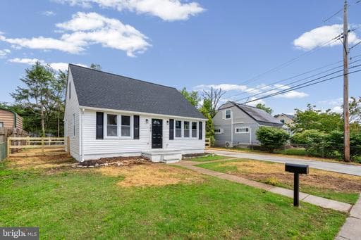 125 Bliss Ln, Glen Burnie, MD 21060-7358, United States - Photo 1