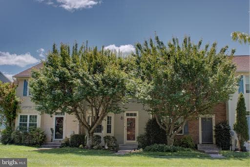 650 MARIANNE LANE - Photo 1