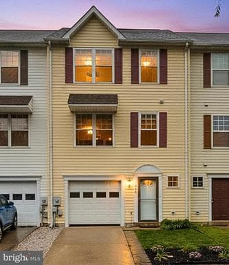406 BLOSSOM LANE - Photo 1