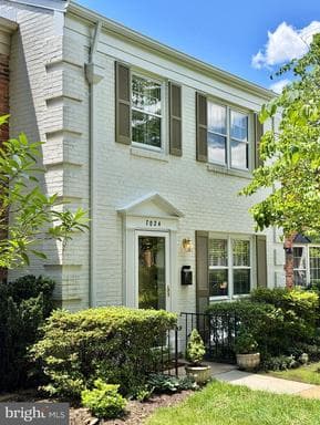 7024 ALICENT PLACE - Photo 1