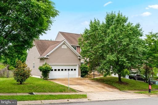 1005 Great Oaks Ln, Fredericksburg, VA 22401-6218, United States