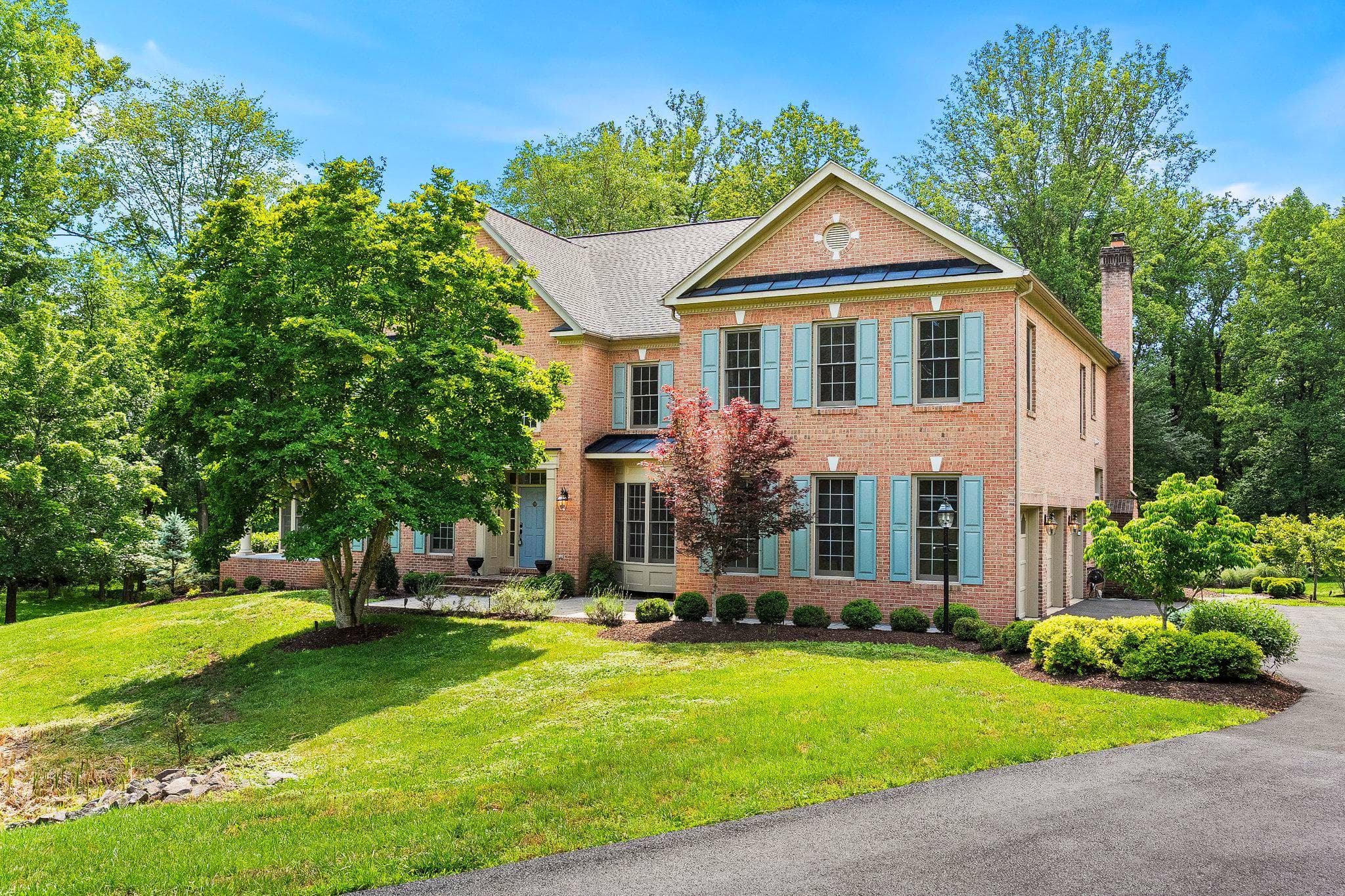 15280 Riding Club Dr, Haymarket, VA 20169-2571, United States - Photo 1