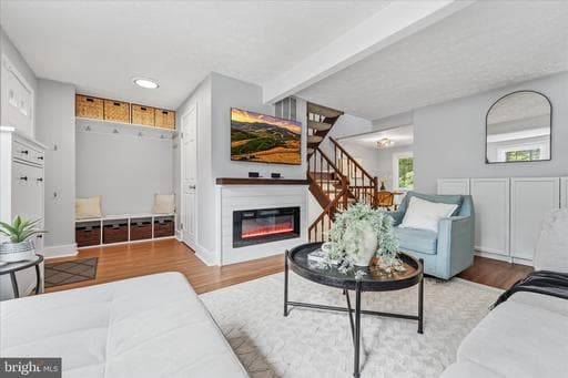 8256 BURNING FOREST COURT - Photo 1