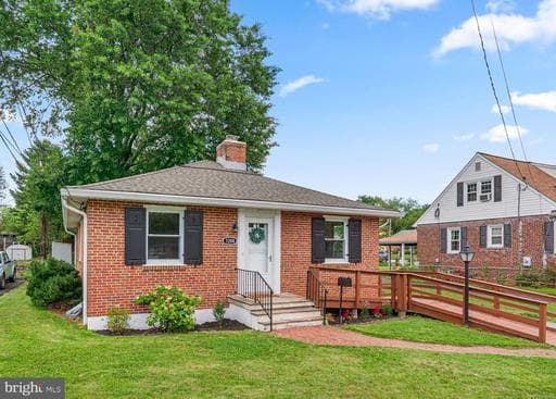 1204 EDMONDSON AVENUE - Photo 1