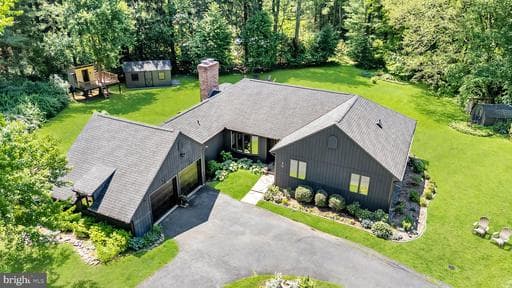 20 JACKSON AVENUE - Photo 1