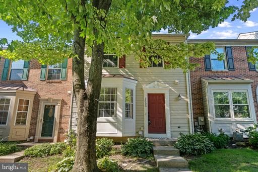 1355 Walkabout Ct, Sykesville, MD 21784-6450, United States - Photo 1