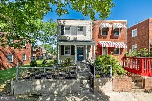 108 KENILWORTH AVENUE - Photo 1
