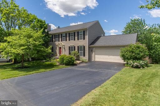 24 YOUNG BRANCH DRIVE - Photo 1