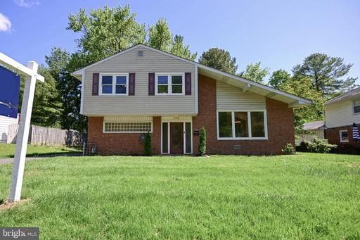 916 BEAVERBANK CIRCLE - Photo 1