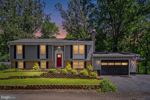7403 Waterford Ln, Warrenton, VA 20187-7935, United States - Photo 1
