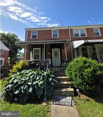 1311 LIMIT AVENUE - Photo 1