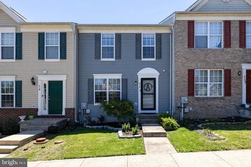 412 PENDLETON LANE - Photo 1