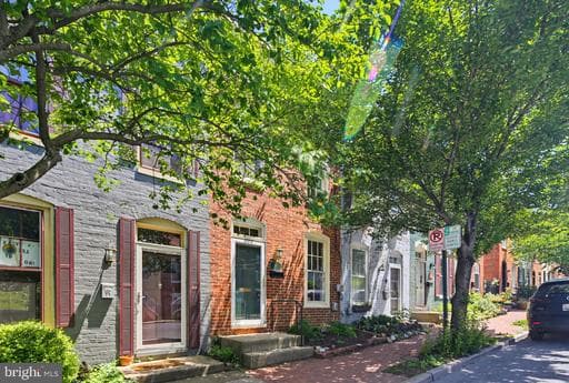 26 S BENTZ STREET