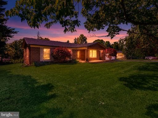 7245 KING WILLIAM STREET - Photo 1