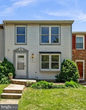 37 SHELLDRAKE COURT - Photo 1